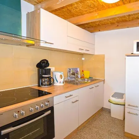 Adria Apartman *